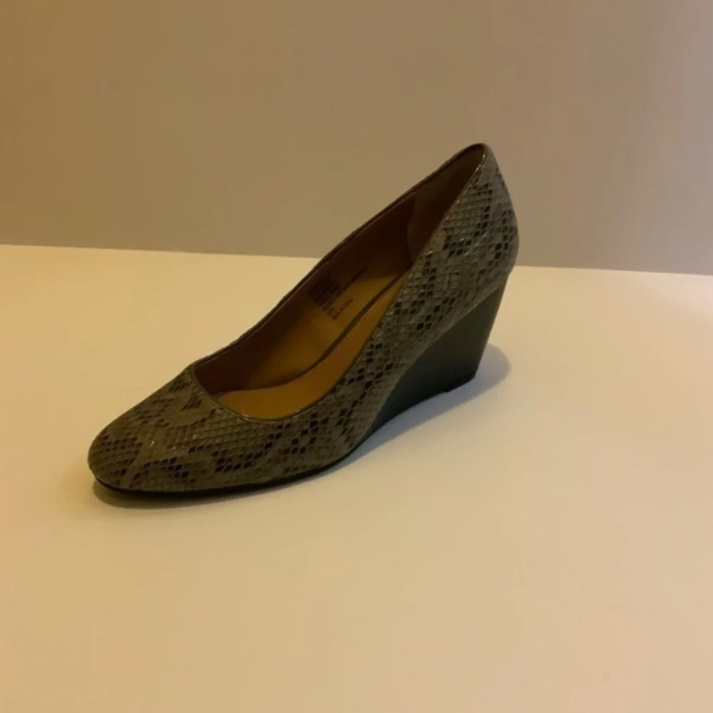 GH Bass snake print style wedges